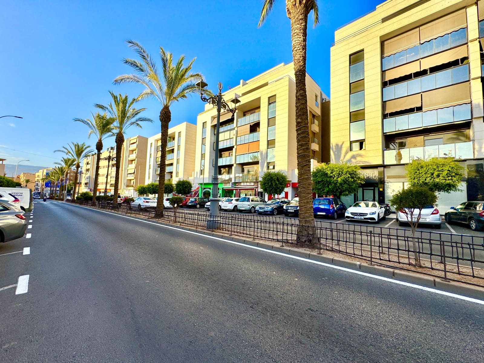 4 soverom Leilighet til salgs i Roquetas de Mar - € 170 000 (Ref: 9252314)