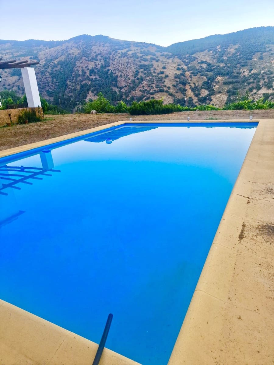 6 sypialnia Willa na sprzedaż w Berchules z basenem garażem - 280 000 € (Ref: 9356770)