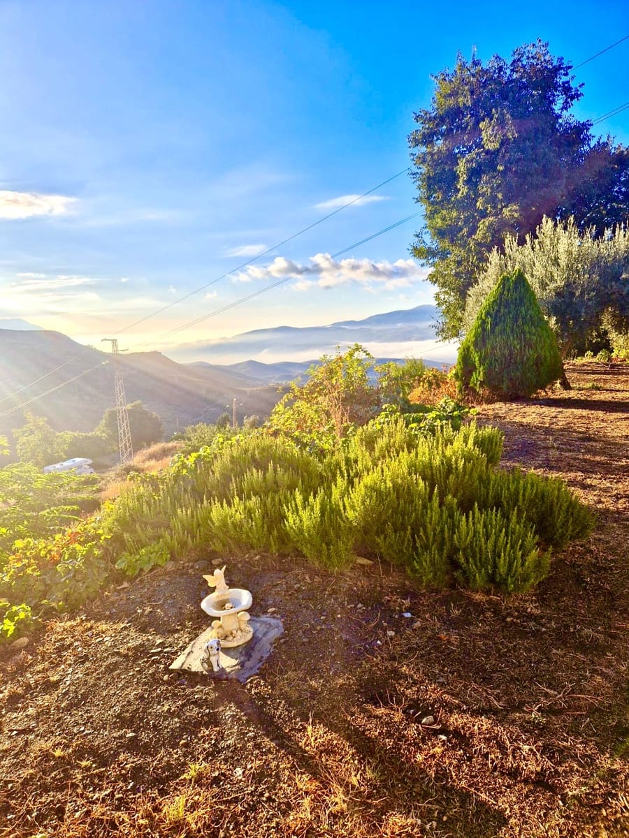 6 sypialnia Willa na sprzedaż w Berchules z basenem garażem - 280 000 € (Ref: 9356770)