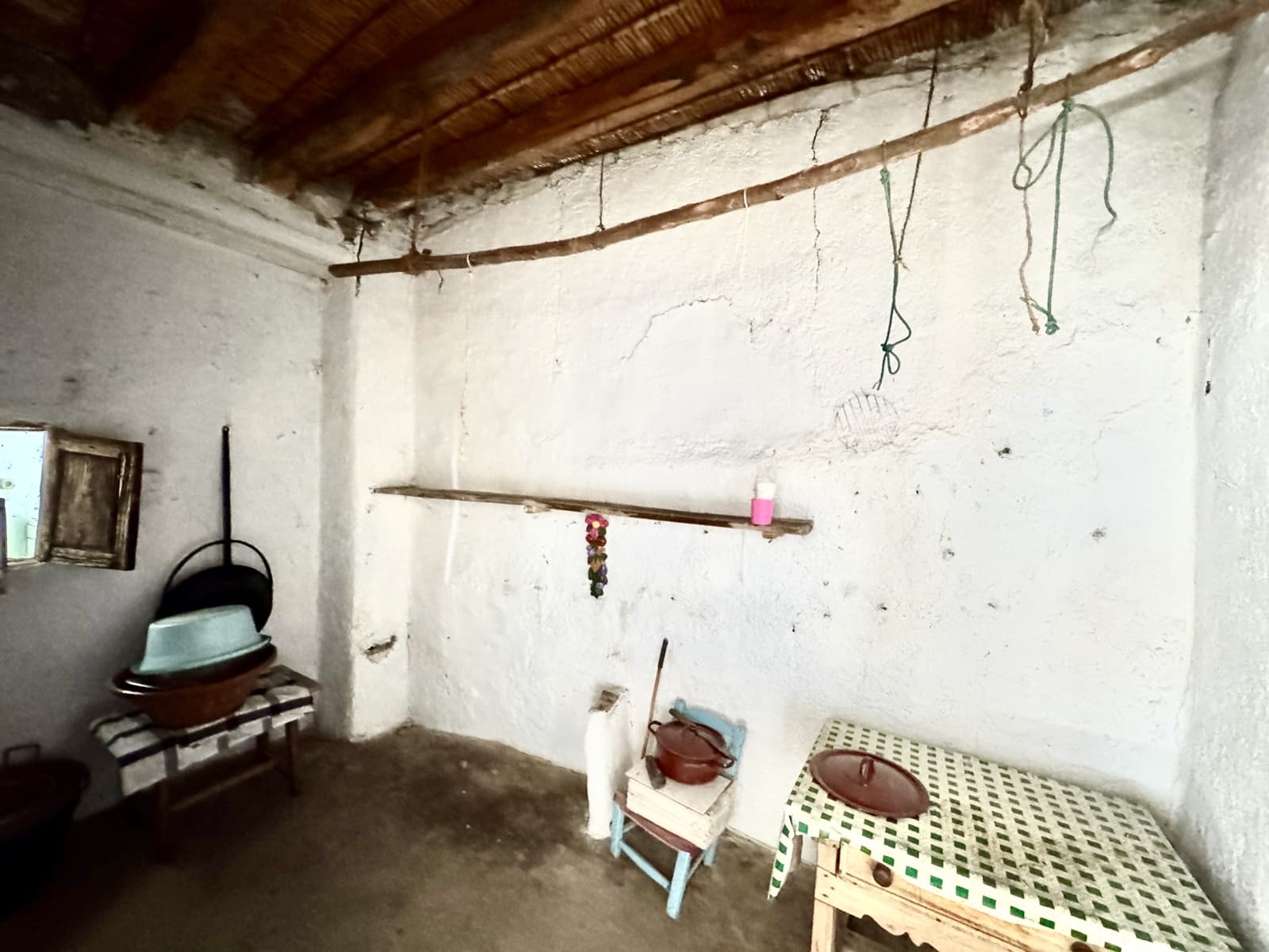 6 soveværelse Byhus til salg i Valor - € 75.000 (Ref: 9400997)