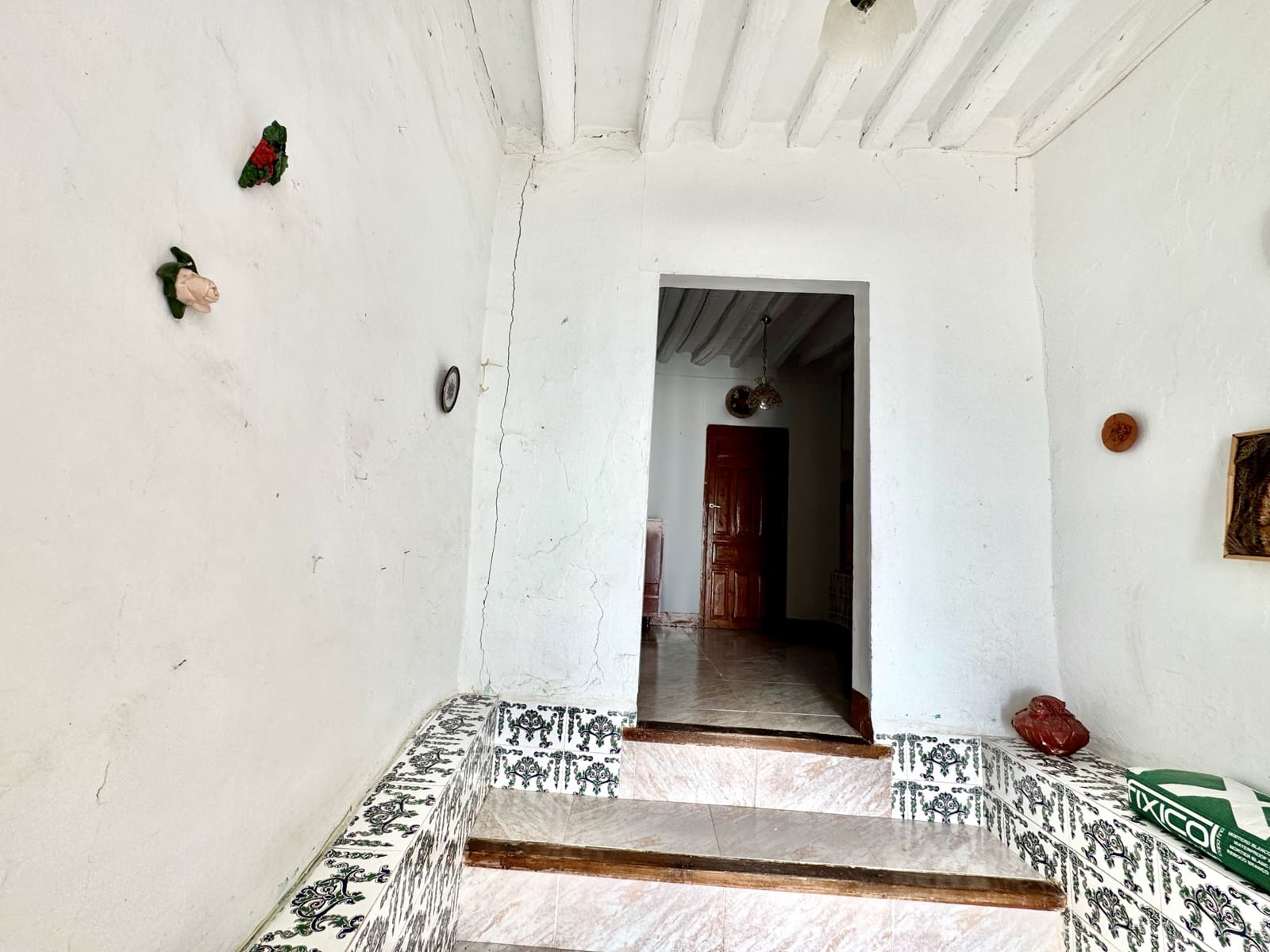 6 soveværelse Byhus til salg i Valor - € 75.000 (Ref: 9400997)