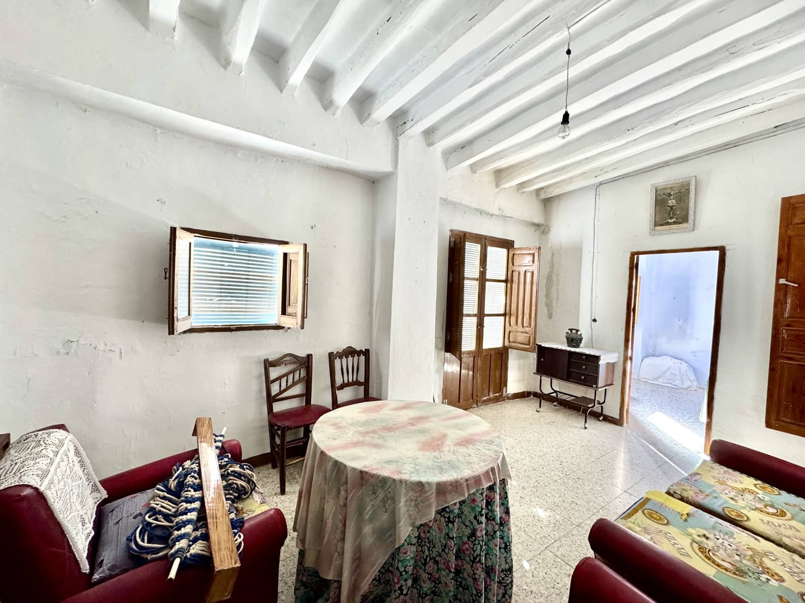 6 soveværelse Byhus til salg i Valor - € 75.000 (Ref: 9400997)