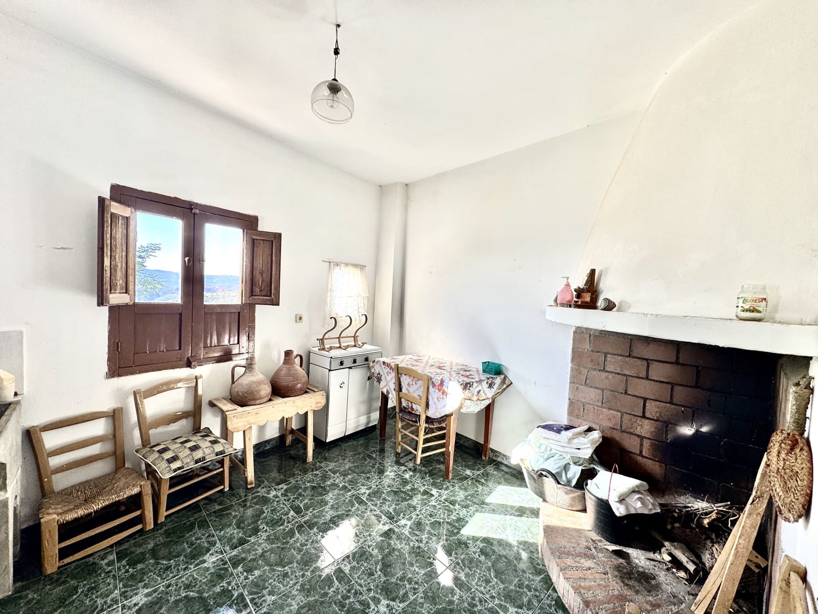 6 soveværelse Byhus til salg i Valor - € 75.000 (Ref: 9400997)