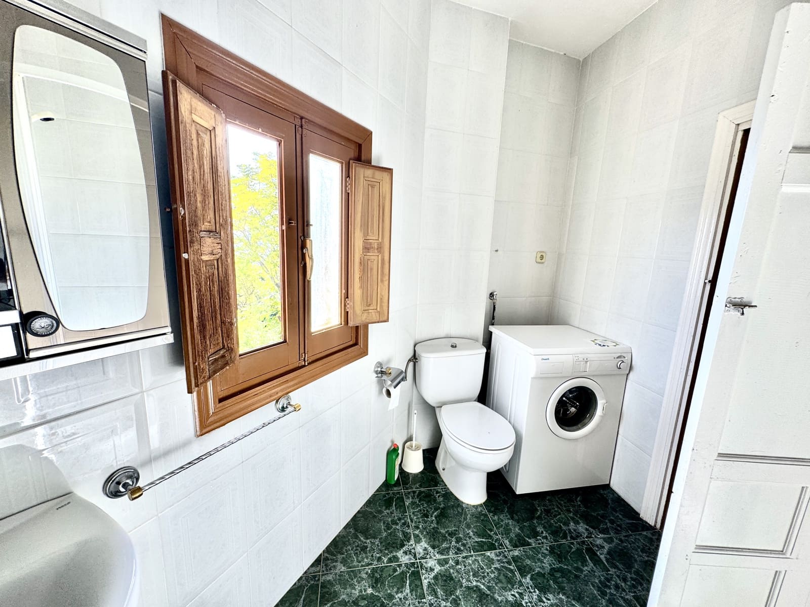 6 soveværelse Byhus til salg i Valor - € 75.000 (Ref: 9400997)