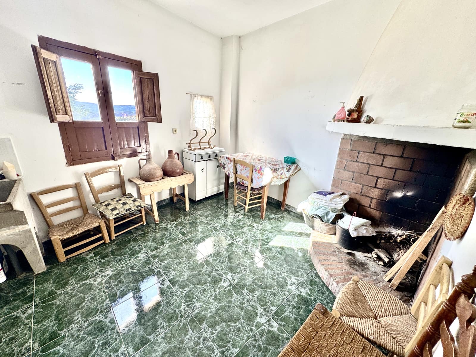 6 soveværelse Byhus til salg i Valor - € 75.000 (Ref: 9400997)