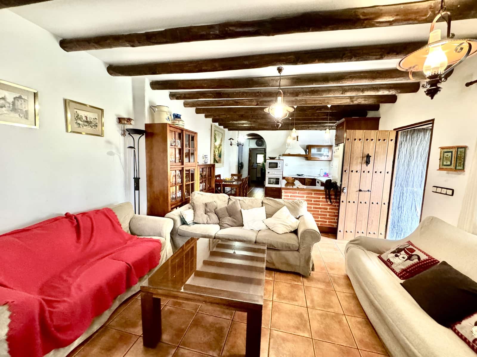 3 soverom Villa til salgs i Yegen med garasje - € 275 000 (Ref: 9409318)