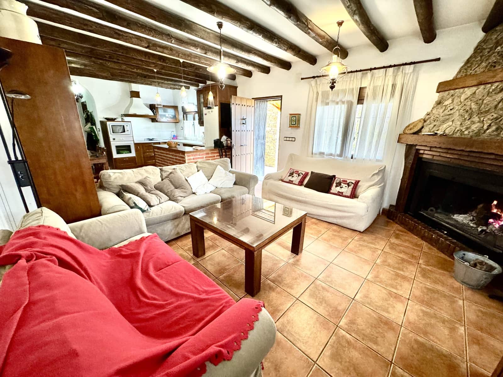 3 soverom Villa til salgs i Yegen med garasje - € 275 000 (Ref: 9409318)