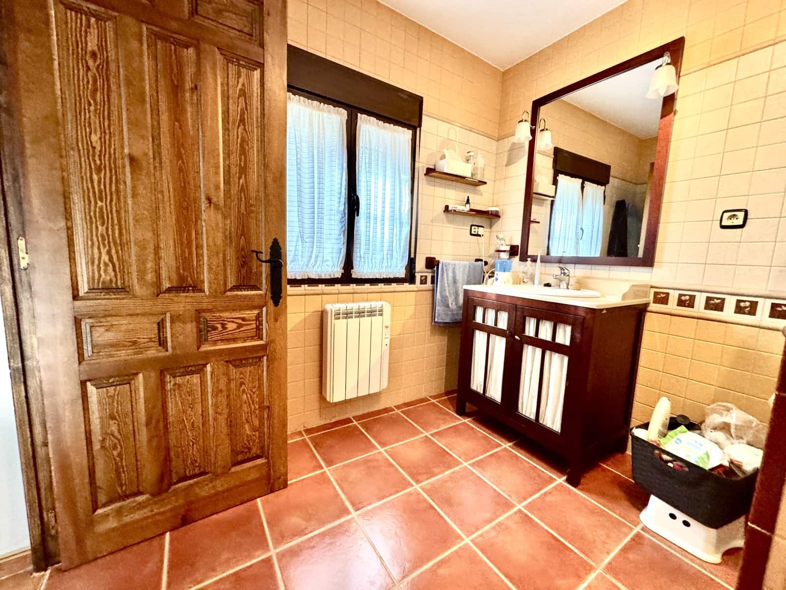 3 soverom Villa til salgs i Yegen med garasje - € 275 000 (Ref: 9409318)