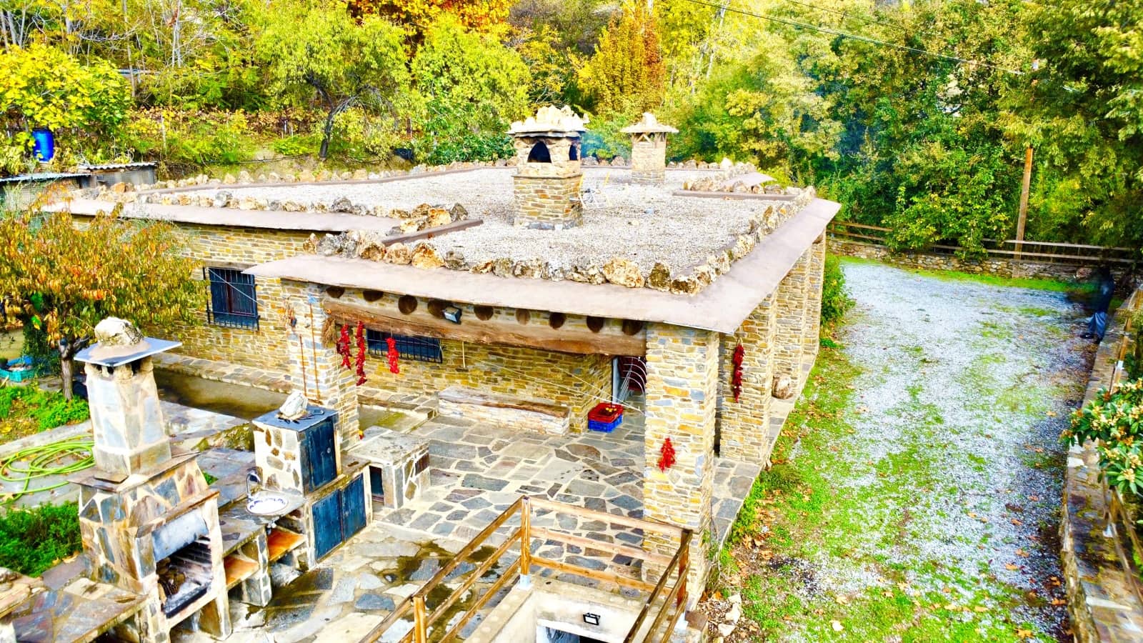 3 soverom Villa til salgs i Yegen med garasje - € 275 000 (Ref: 9409318)