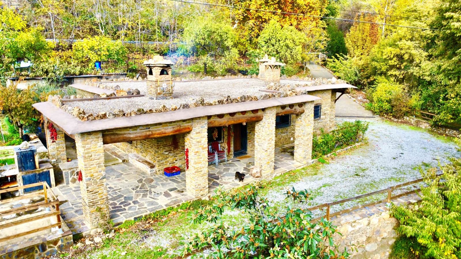 3 soverom Villa til salgs i Yegen med garasje - € 275 000 (Ref: 9409318)