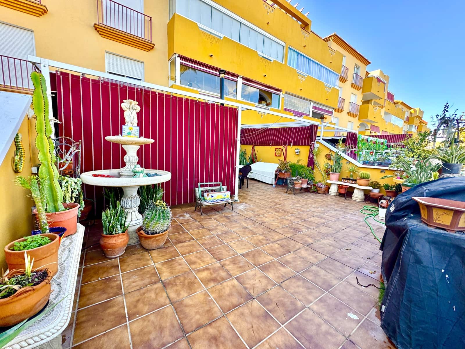 3 soverom Leilighet til salgs i Almerimar med svømmebasseng garasje - € 360 000 (Ref: 9431331)