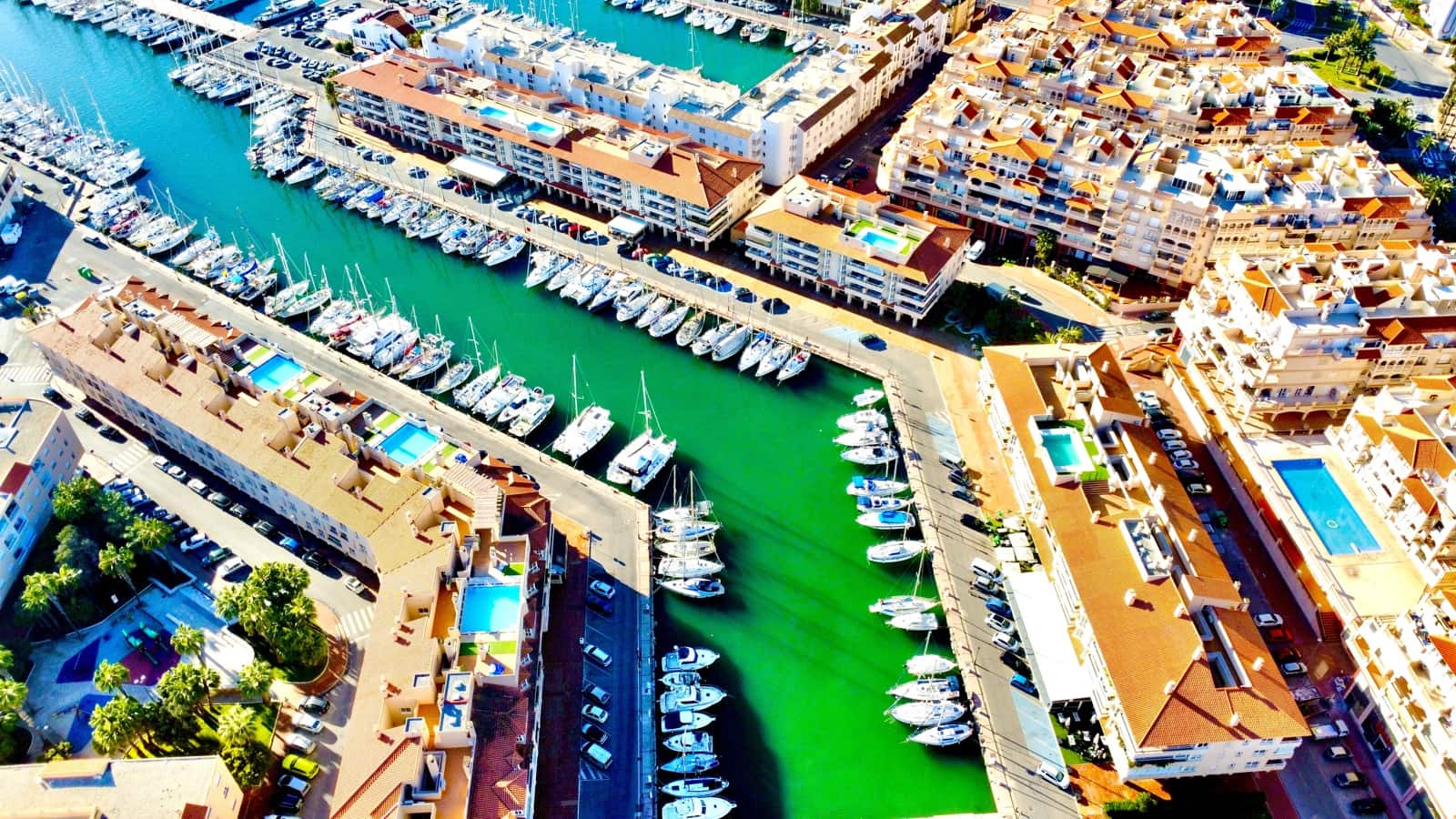 3 soverom Leilighet til salgs i Almerimar med svømmebasseng garasje - € 360 000 (Ref: 9431331)