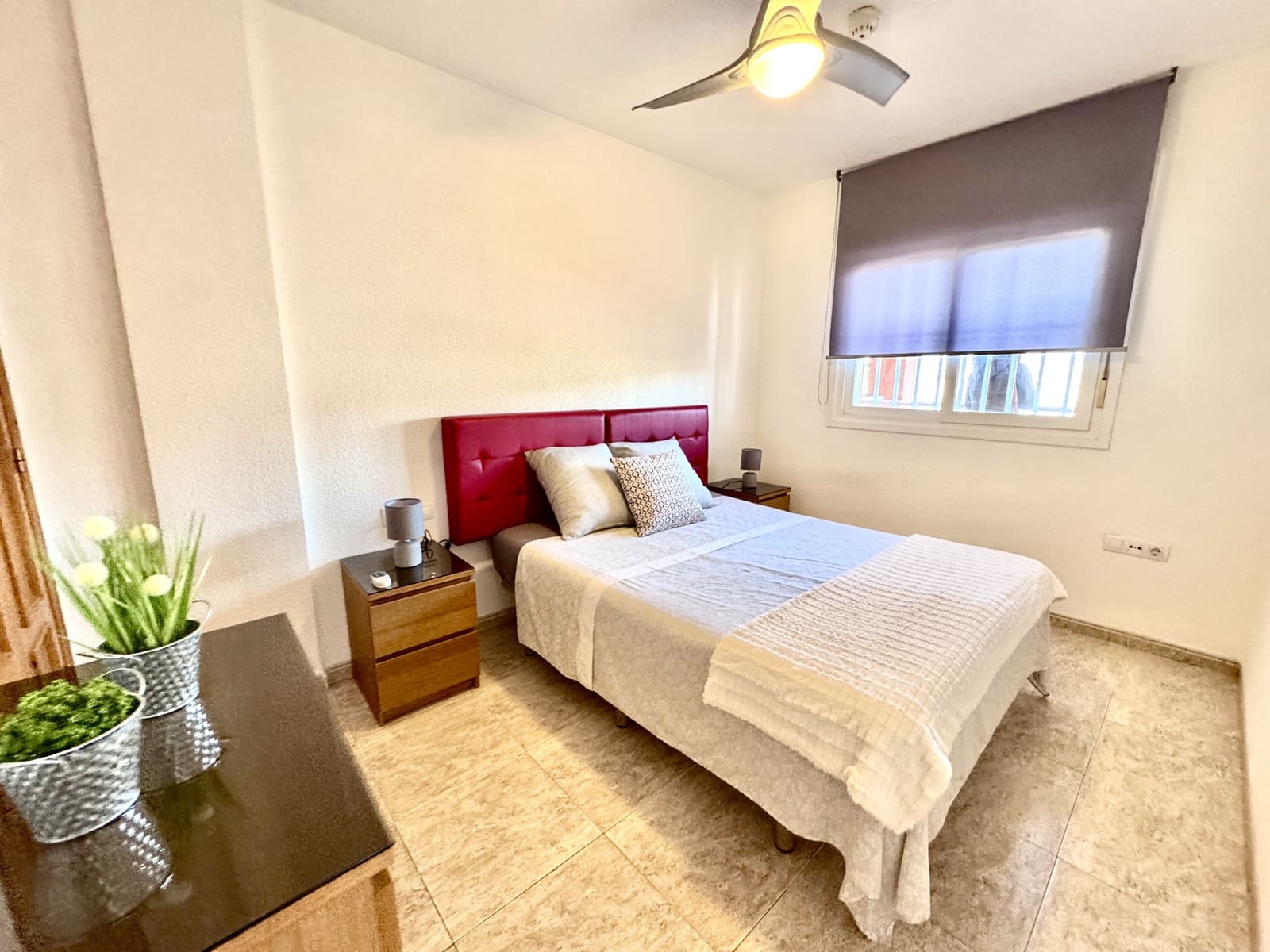 1 sypialnia Apartament na sprzedaż w Roquetas de Mar z basenem garażem - 125 000 € (Ref: 9480773)