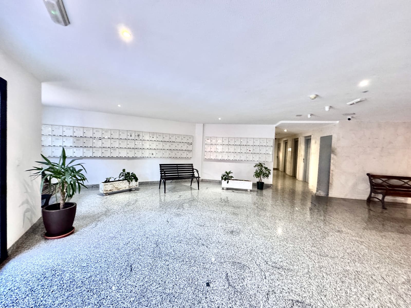 1 sypialnia Apartament na sprzedaż w Roquetas de Mar z basenem garażem - 125 000 € (Ref: 9480773)