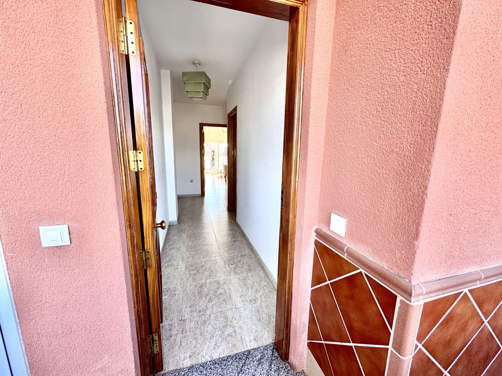 1 sypialnia Apartament na sprzedaż w Roquetas de Mar z basenem garażem - 125 000 € (Ref: 9480773)