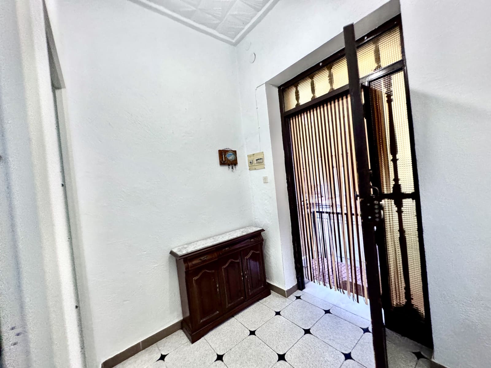 8 bedroom Townhouse for sale in El Pozuelo - € 195,000 (Ref: 9481256)