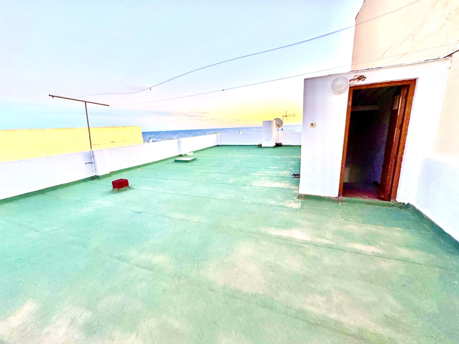 8 bedroom Townhouse for sale in El Pozuelo - € 195,000 (Ref: 9481256)