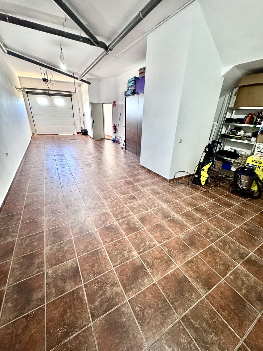 4 bedroom Townhouse for sale in Berja with garage - € 157,000 (Ref: 9497585)