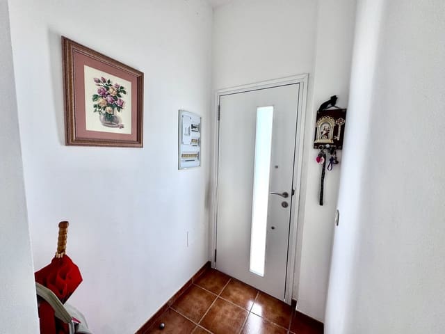 4 slaapkamer Huis te koop in Berja met garage - € 157.000 (Ref: 9497585)