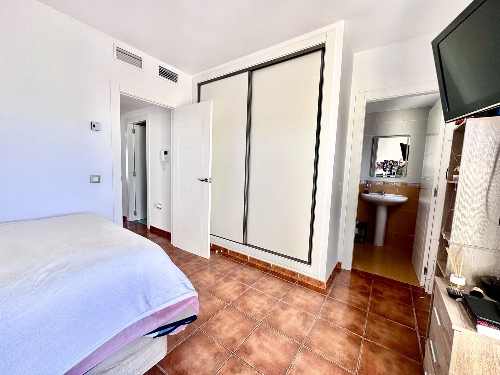 4 bedroom Townhouse for sale in Berja with garage - € 157,000 (Ref: 9497585)