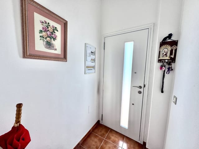 4 slaapkamer Huis te koop in Berja met garage - € 157.000 (Ref: 9497585)