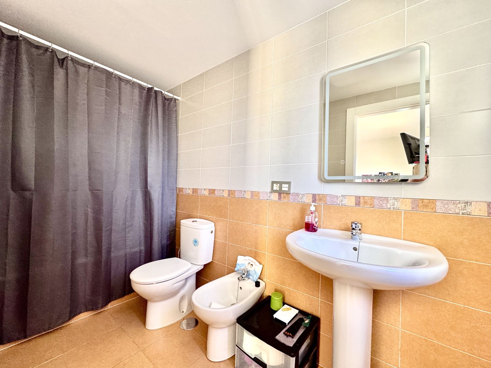 4 bedroom Townhouse for sale in Berja with garage - € 157,000 (Ref: 9497585)