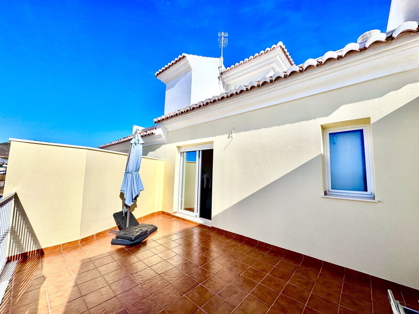 4 bedroom Townhouse for sale in Berja with garage - € 157,000 (Ref: 9497585)