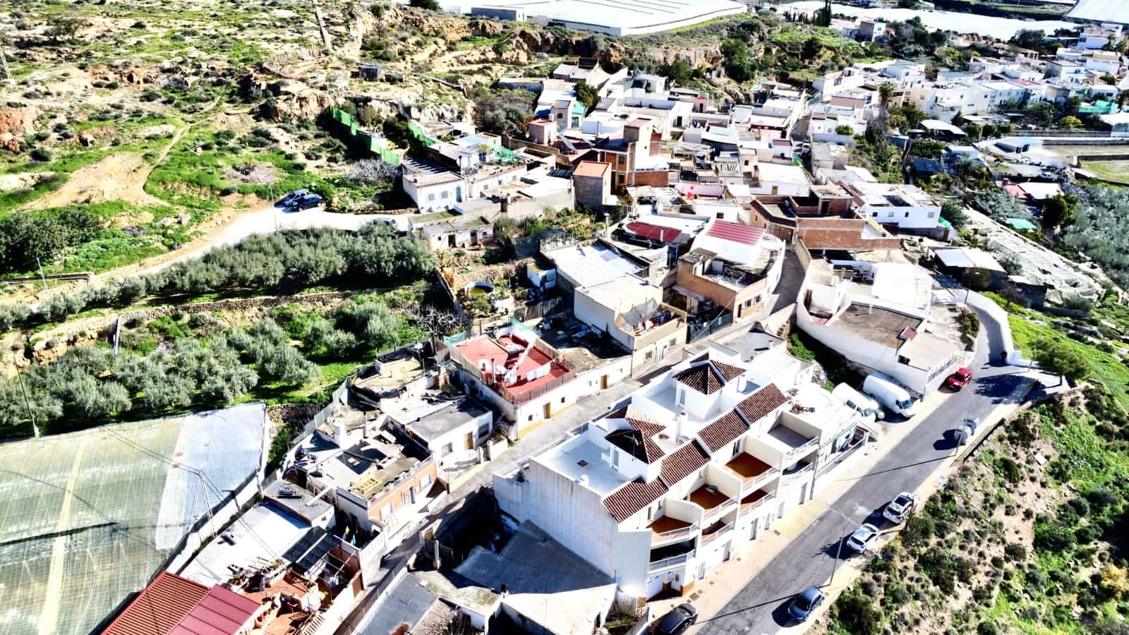 4 bedroom Townhouse for sale in Berja with garage - € 157,000 (Ref: 9497585)