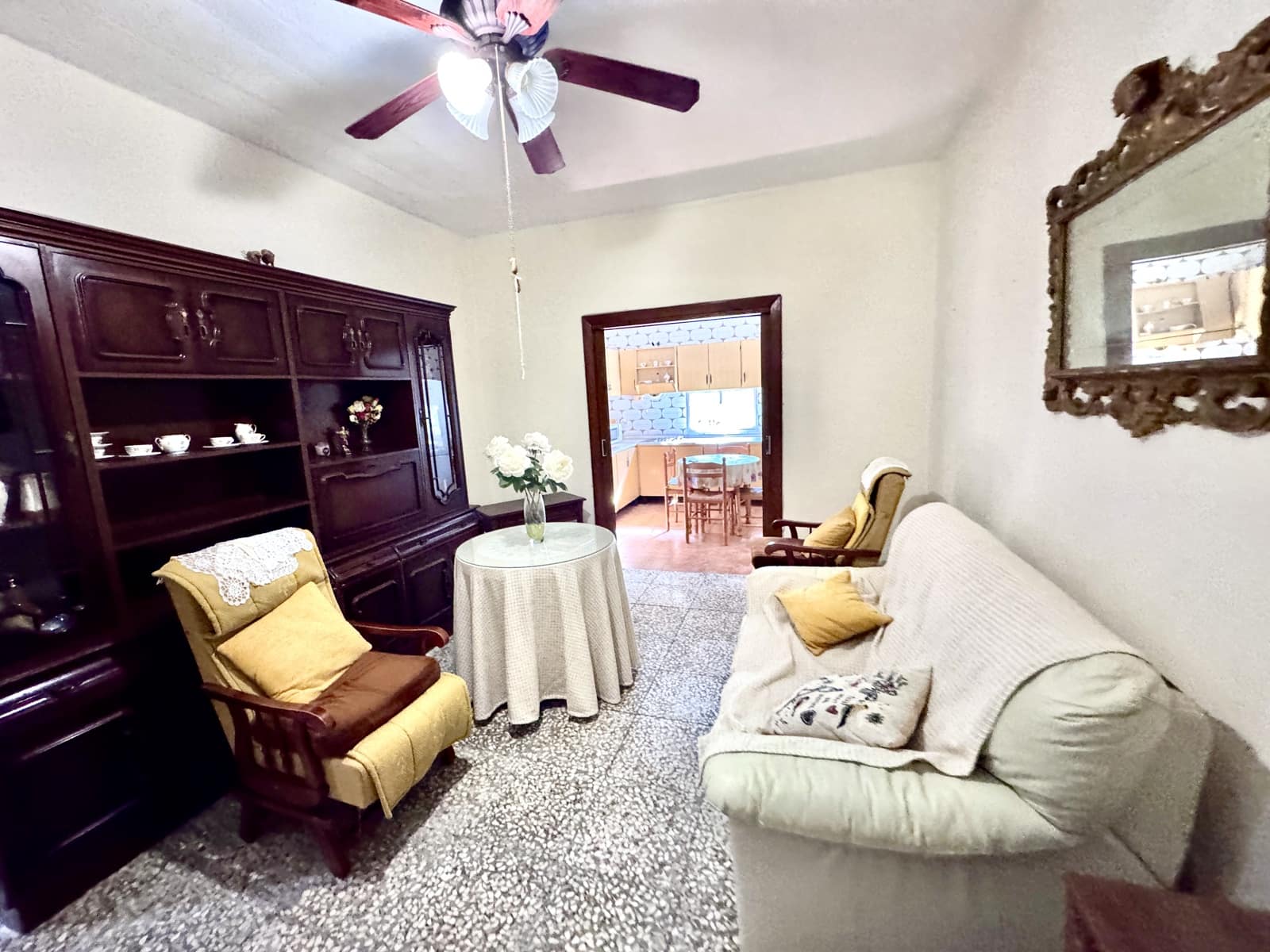 4 soveværelse Byhus til salg i Adra med garage - € 160.000 (Ref: 9521406)