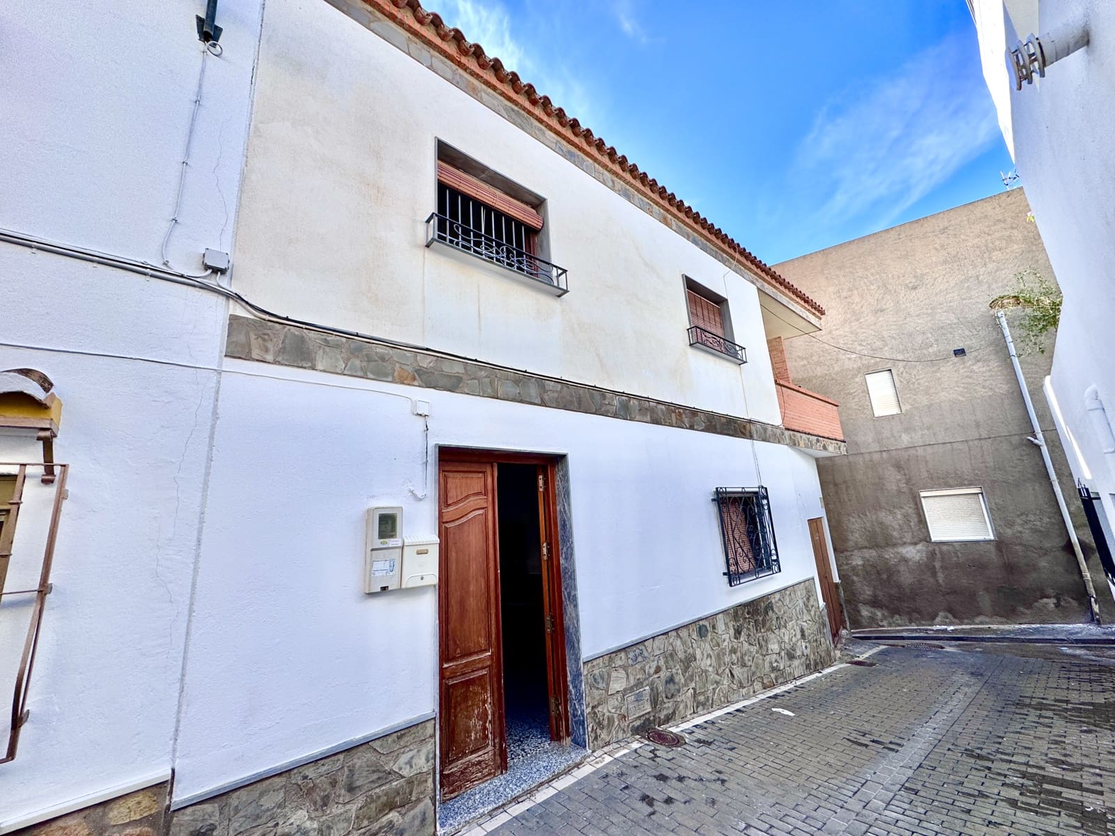 4 soveværelse Byhus til salg i Adra med garage - € 160.000 (Ref: 9521406)