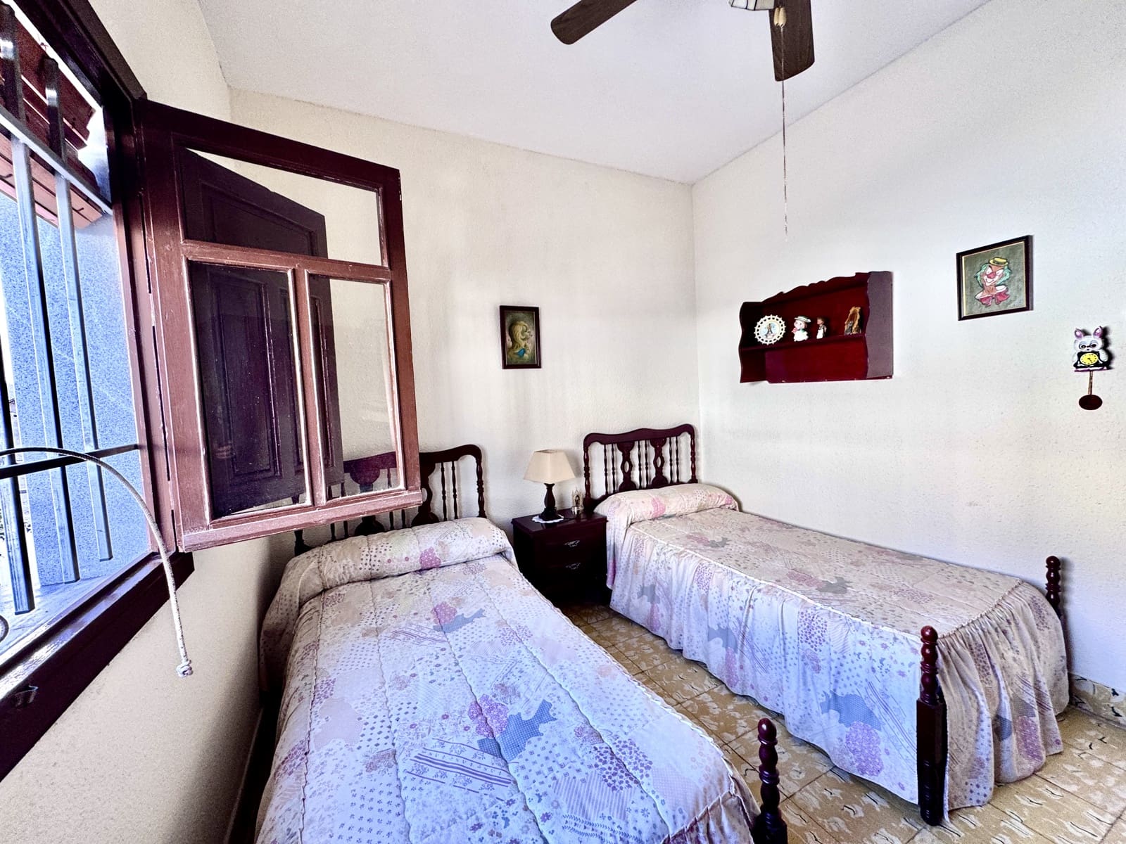 4 soveværelse Byhus til salg i Adra med garage - € 160.000 (Ref: 9521406)