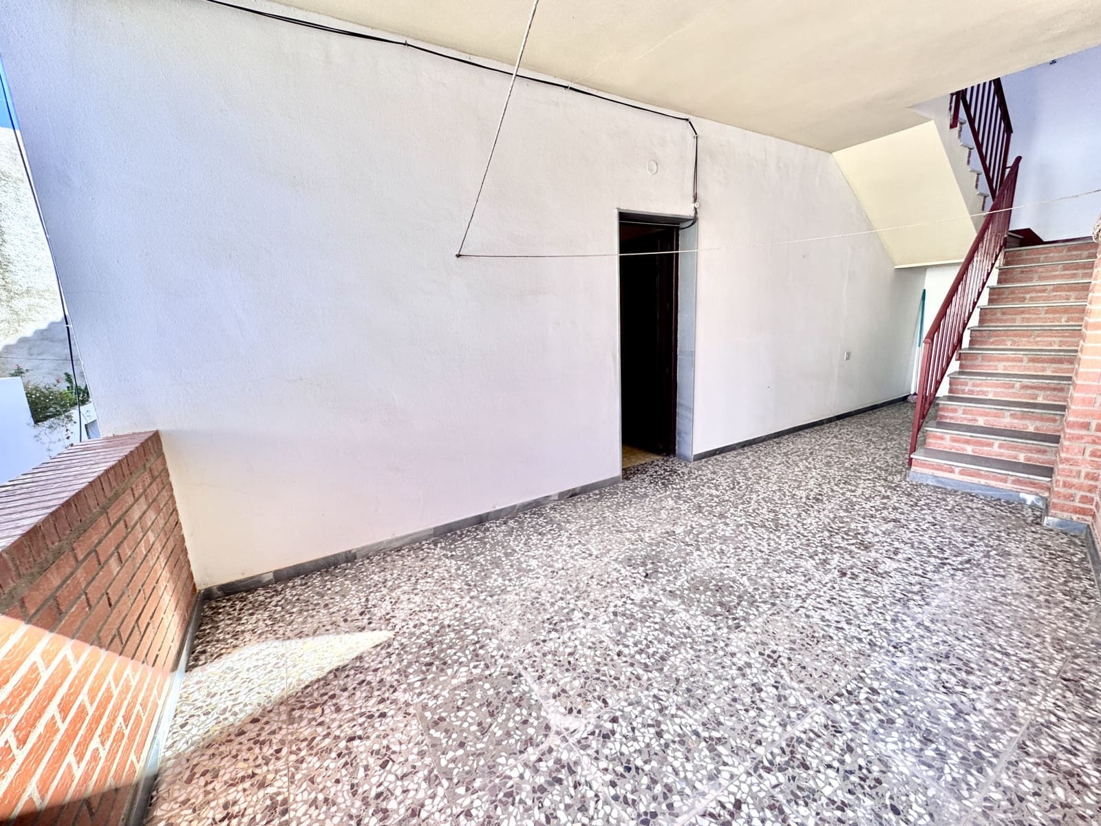 4 soveværelse Byhus til salg i Adra med garage - € 160.000 (Ref: 9521406)