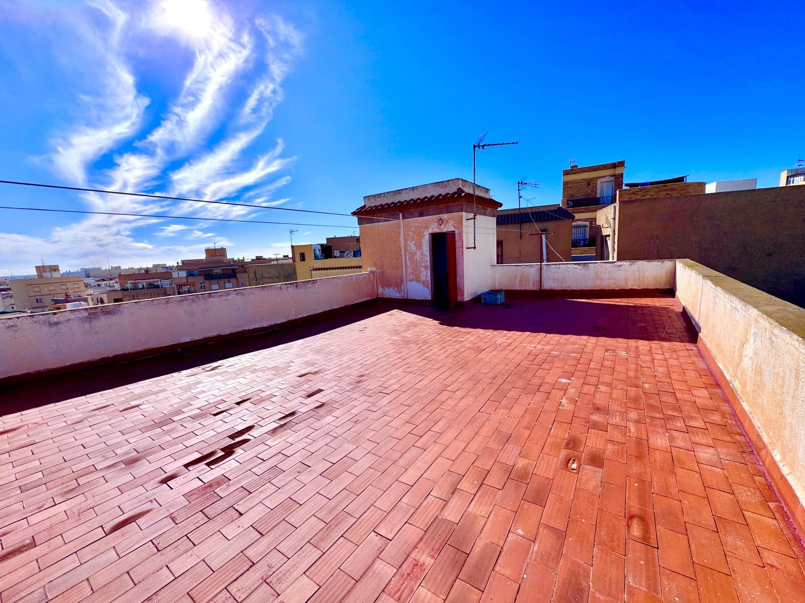 4 soveværelse Byhus til salg i Adra med garage - € 160.000 (Ref: 9521406)