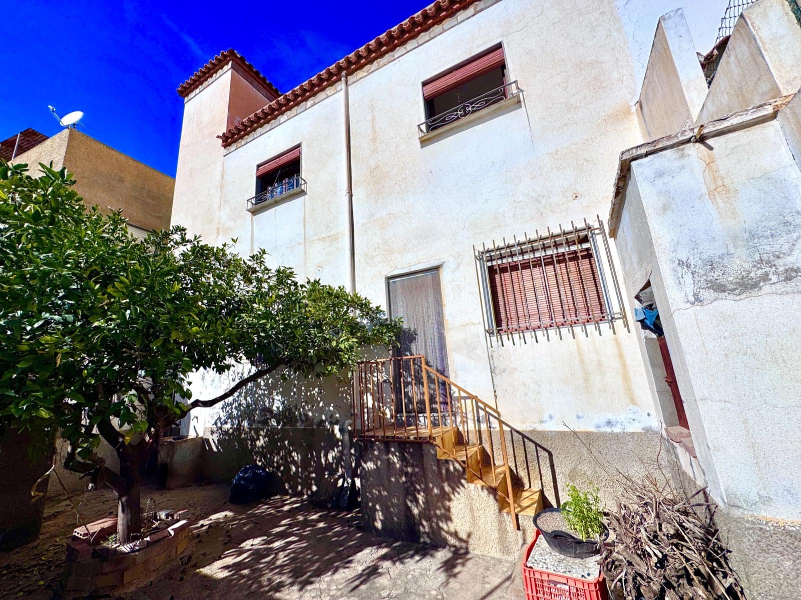 4 soveværelse Byhus til salg i Adra med garage - € 160.000 (Ref: 9521406)