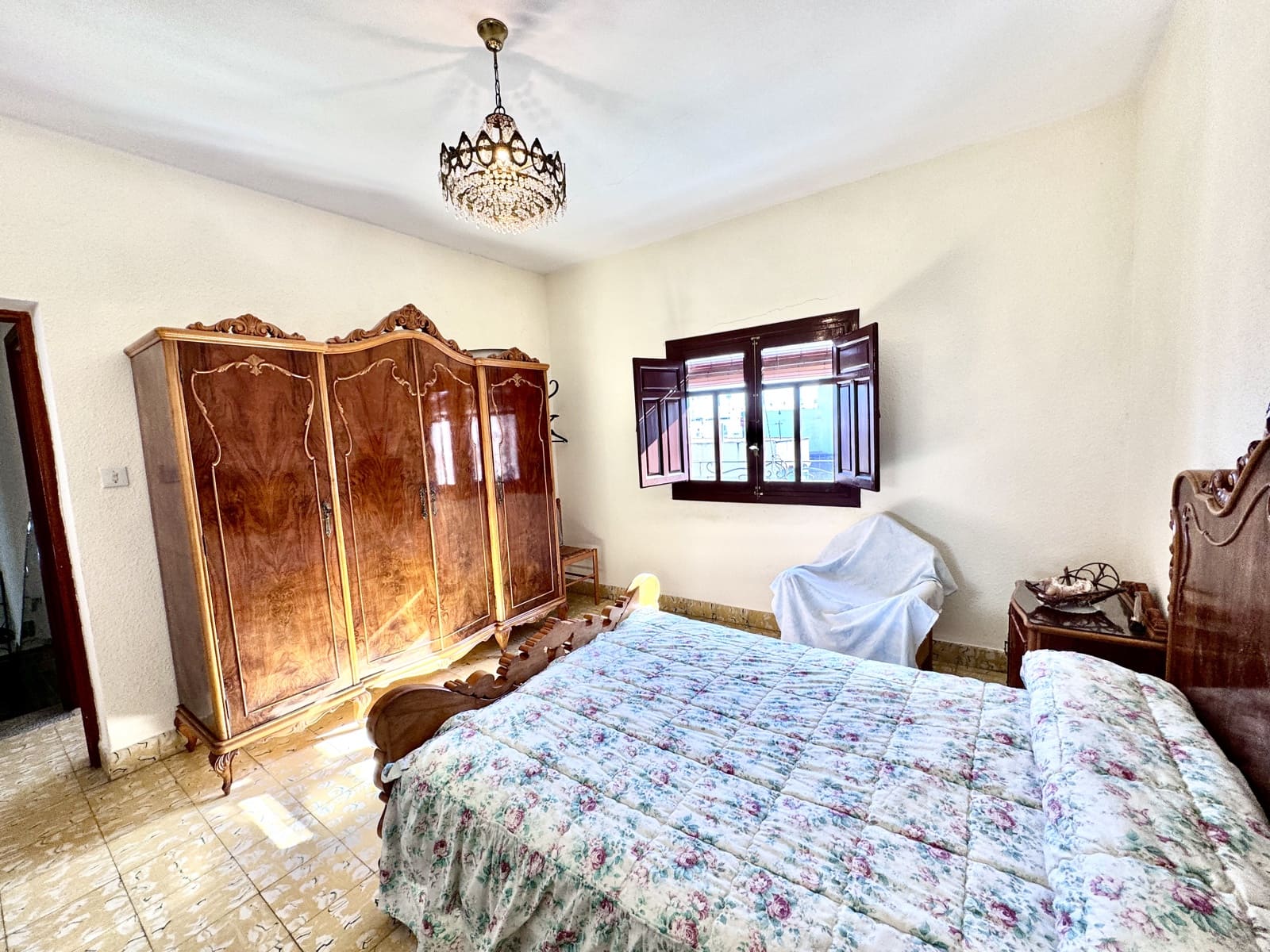 4 soveværelse Byhus til salg i Adra med garage - € 160.000 (Ref: 9521406)