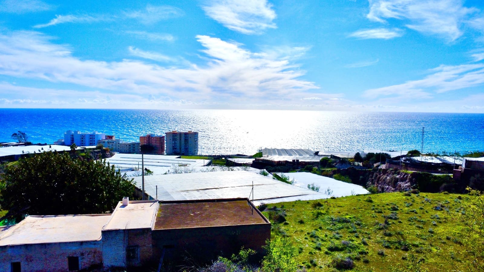 Mark till salu i Adra - 104 300 € (Ref: 9524730)