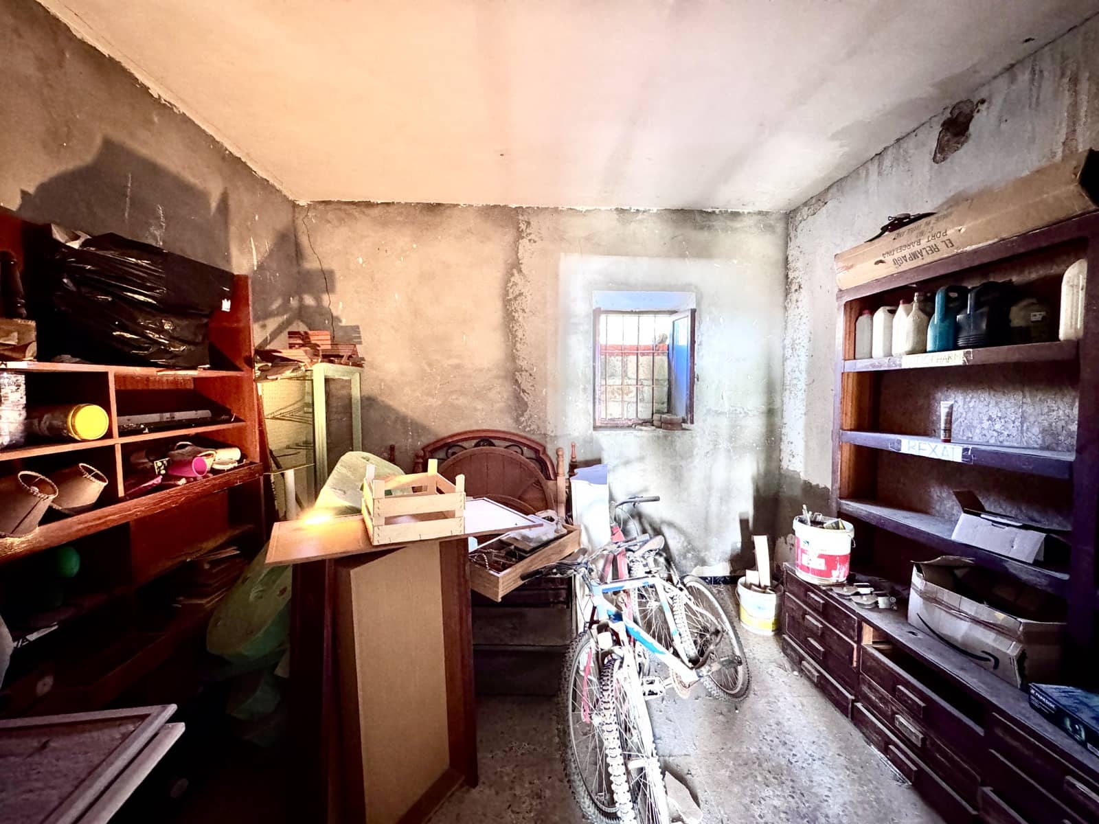 Mark till salu i Adra - 104 300 € (Ref: 9524730)