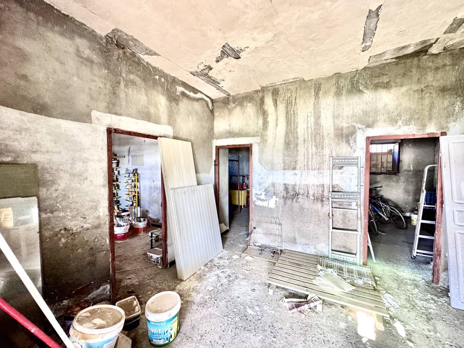 Mark till salu i Adra - 104 300 € (Ref: 9524730)