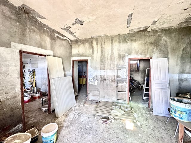 Mark till salu i Adra - 104 300 € (Ref: 9524730)