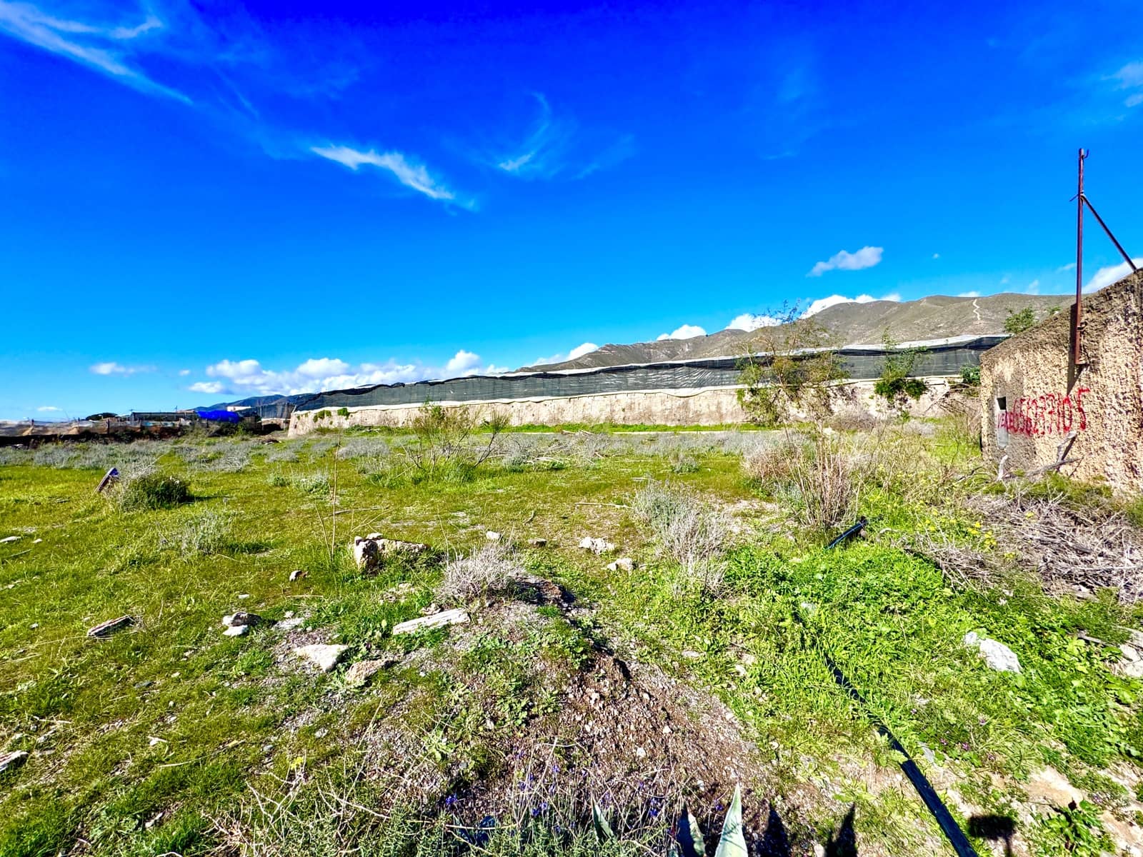 Mark till salu i Adra - 104 300 € (Ref: 9524730)