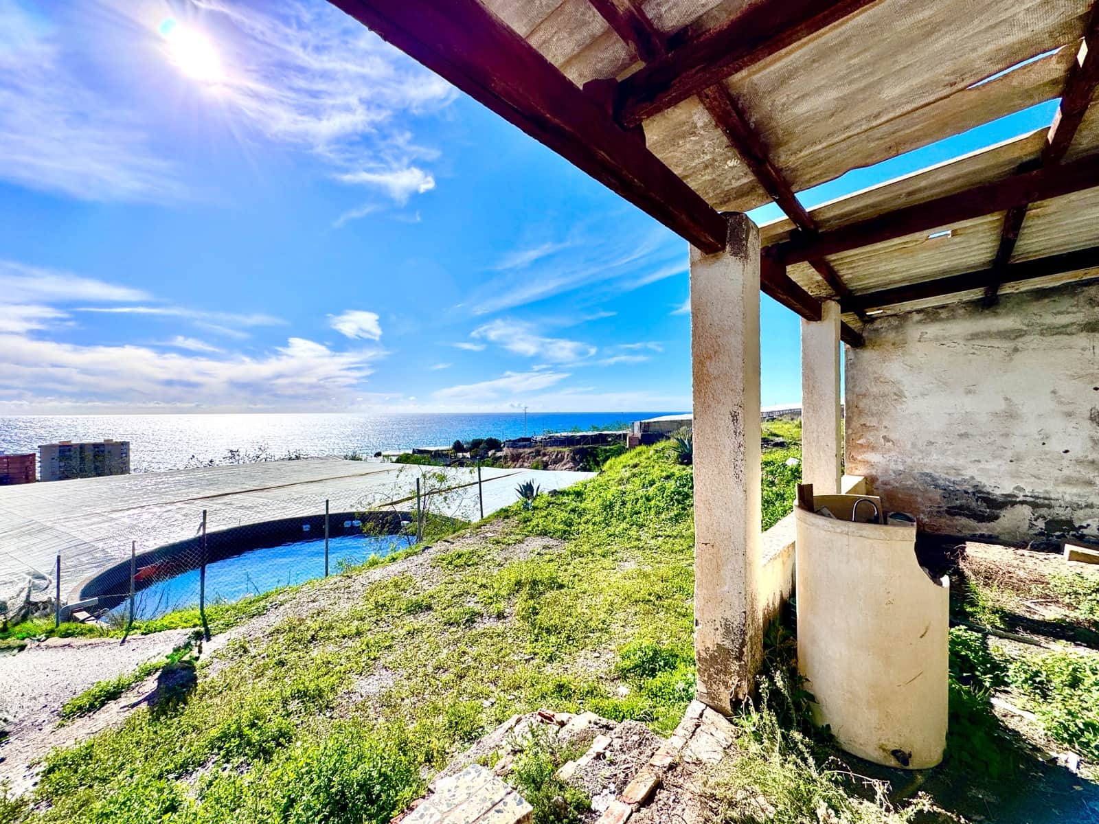 Mark till salu i Adra - 104 300 € (Ref: 9524730)