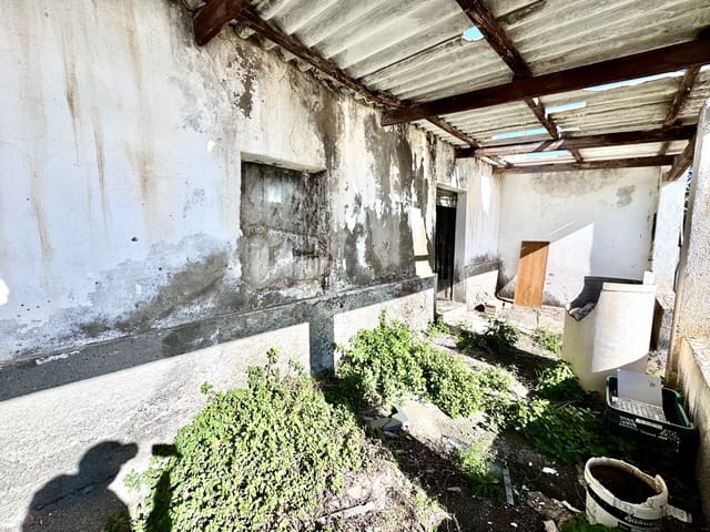 Mark till salu i Adra - 104 300 € (Ref: 9524730)