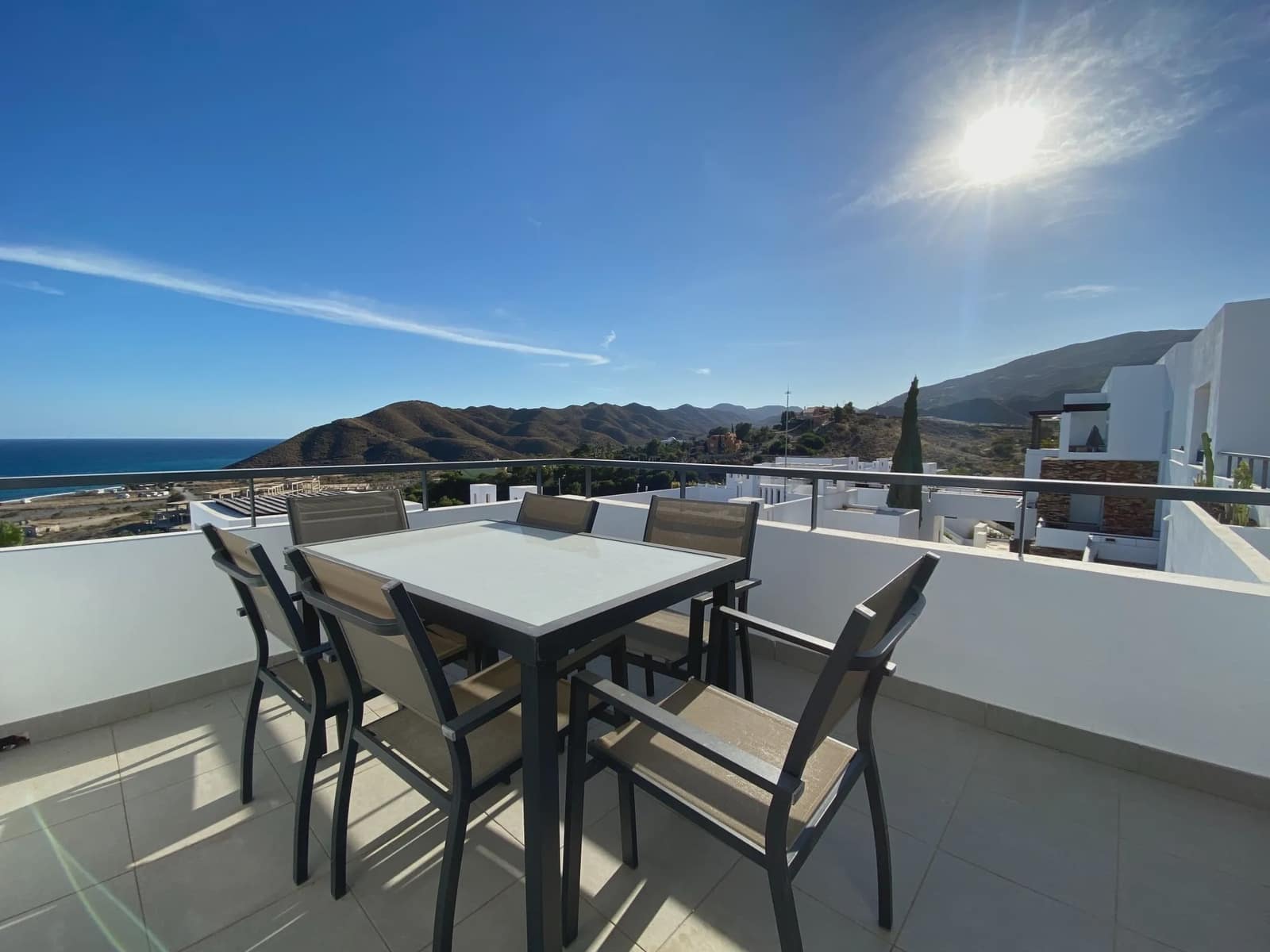 3 sypialnia Mieszkanie na sprzedaż w Mojacar z basenem garażem - 385 000 € (Ref: 9568464)