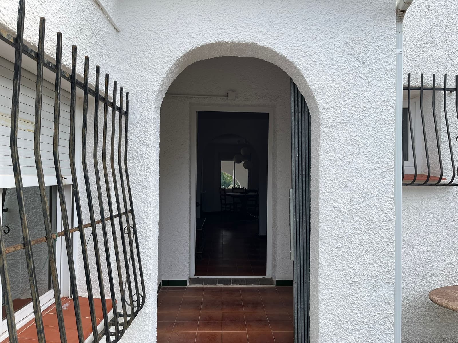 4 slaapkamer Villa te koop in Oliva met garage - € 275.000 (Ref: 9100235)