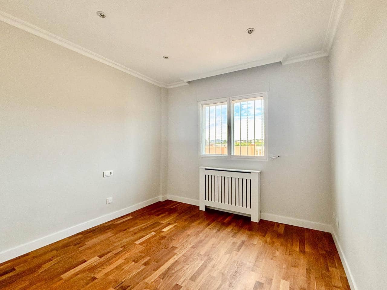 4 sovrum Villa till salu i Pucol - 450 000 € (Ref: 9616813)