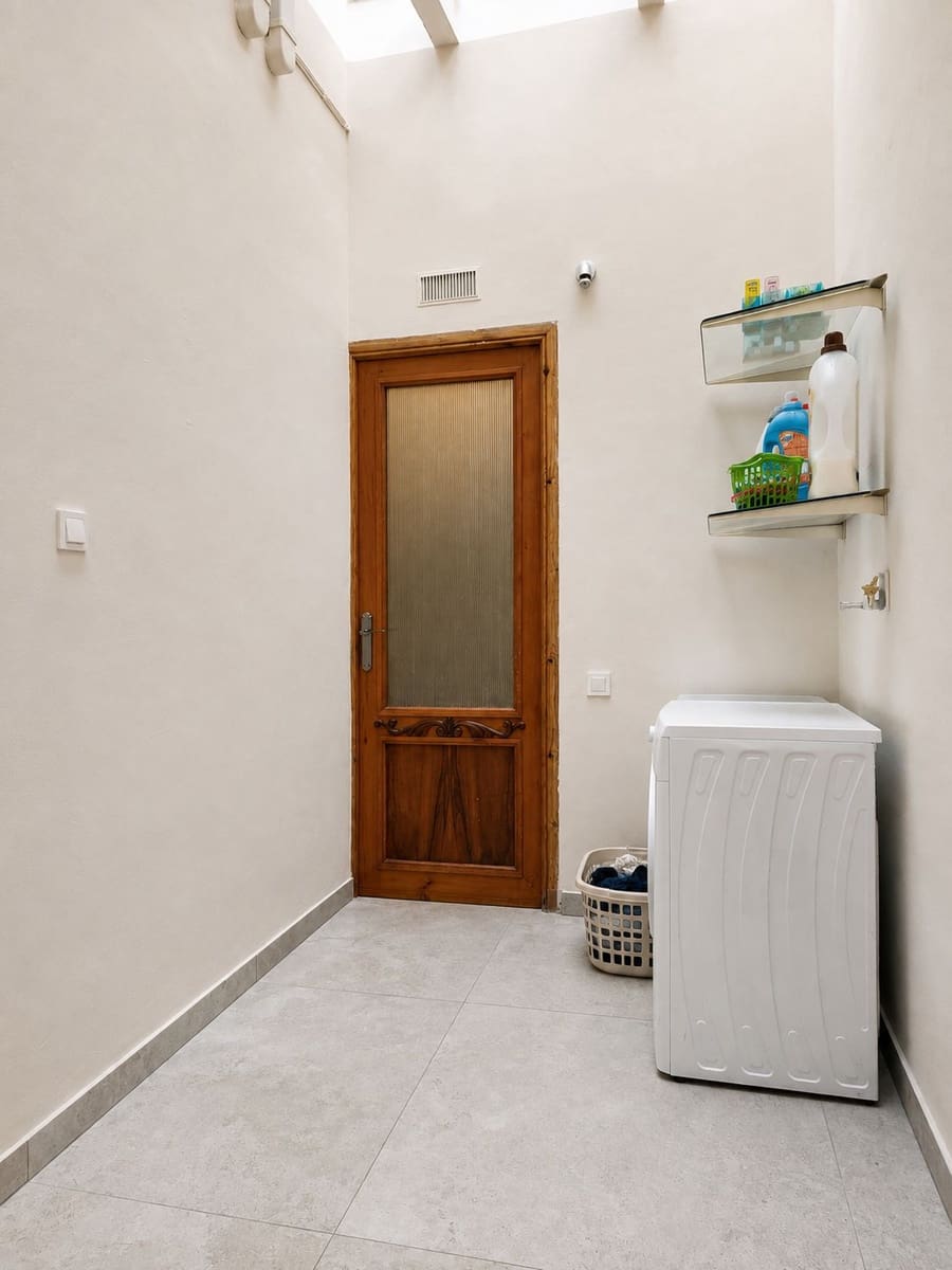 7 bedroom Flat for sale in Ondara - € 279,000 (Ref: 10028968)