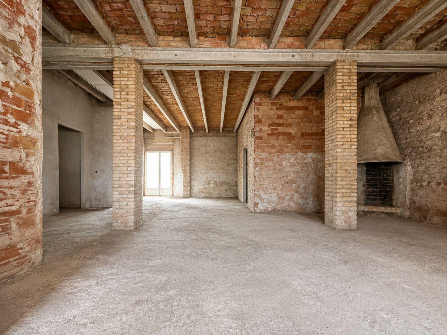 7 bedroom Flat for sale in Ondara - € 279,000 (Ref: 10028968)