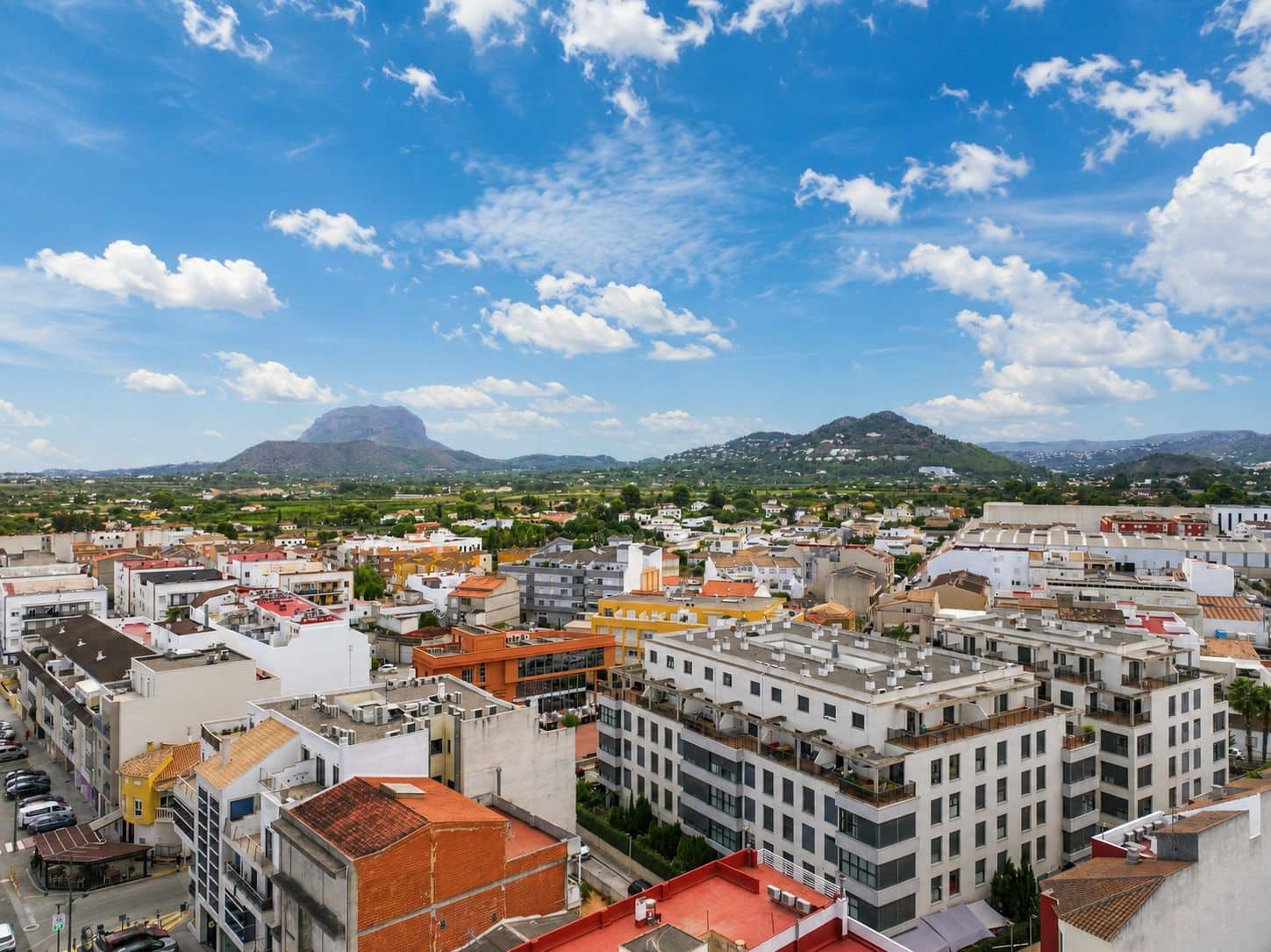 7 bedroom Flat for sale in Ondara - € 279,000 (Ref: 10028968)