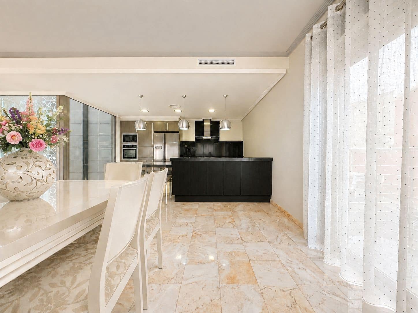2 bedroom Villa for sale in Pego with garage - € 600,000 (Ref: 10038571)
