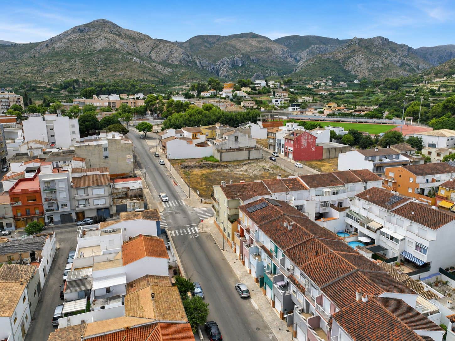 2 bedroom Villa for sale in Pego with garage - € 600,000 (Ref: 10038571)